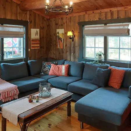 3 Bedroom Stunning In *